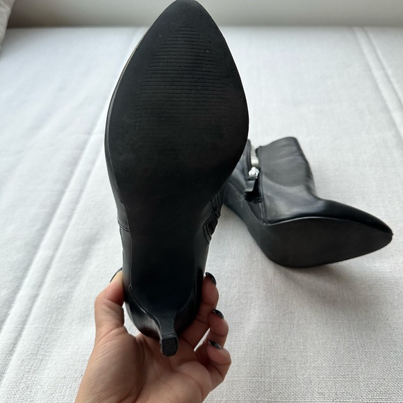 Cathy Jean x Ankle Booties - Picture 4 of 8